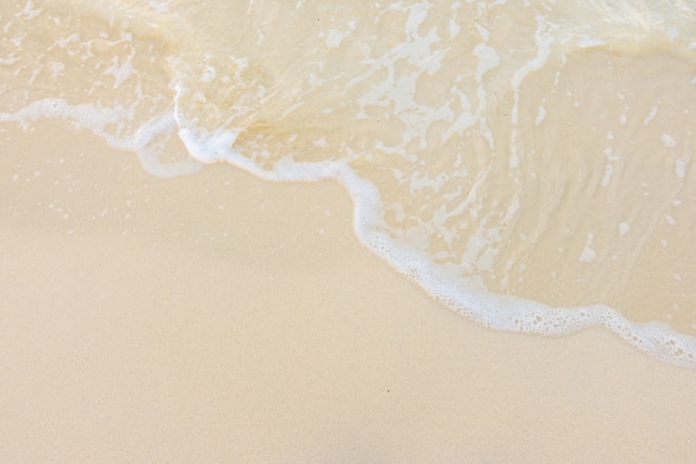 很灵的招桃花的方法 改变桃花运最好的办法