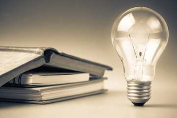 简单的生物问答题 （要答案)答案越短越好